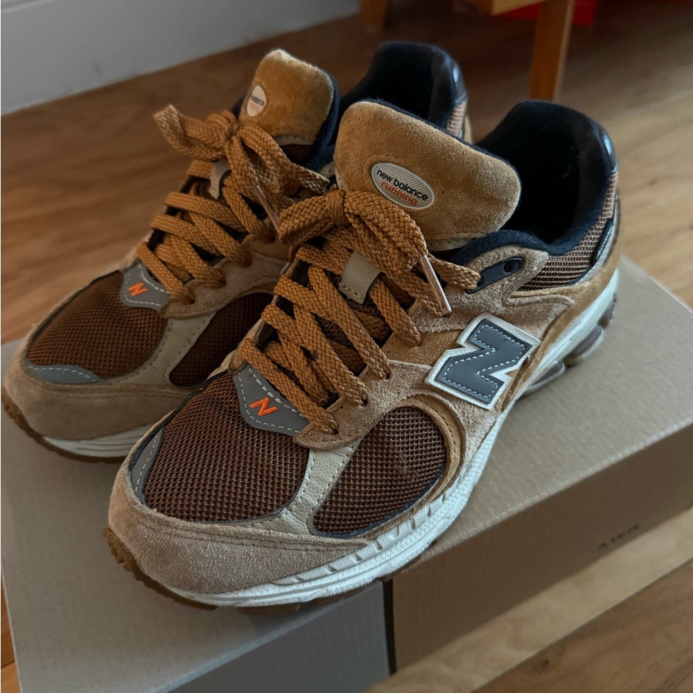 New Balance 2002R Premium Sneakers